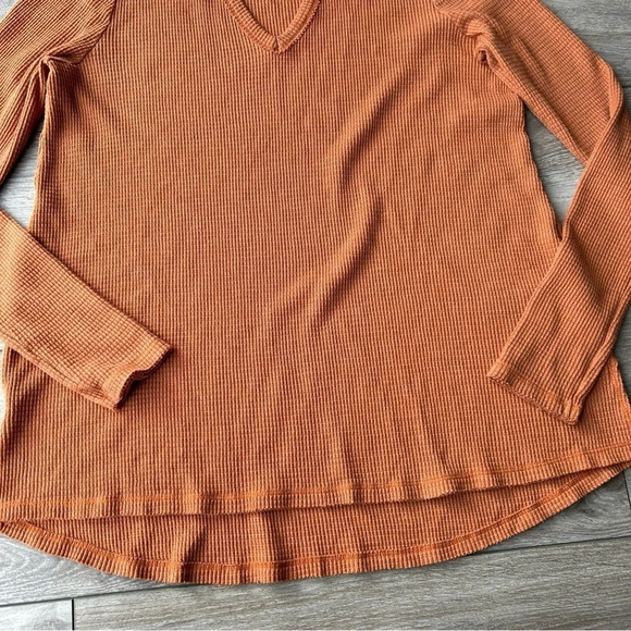 Anthropologie  T.La Waffle Knit V Neck Keyhole Long Sleeve Shirt Top - Picture 8 of 15